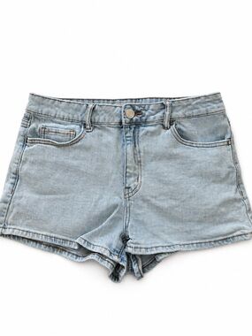 Juniors - SO High Rise Shortie Denim Shorts 13 / 31W Light Wash Jean Shorts